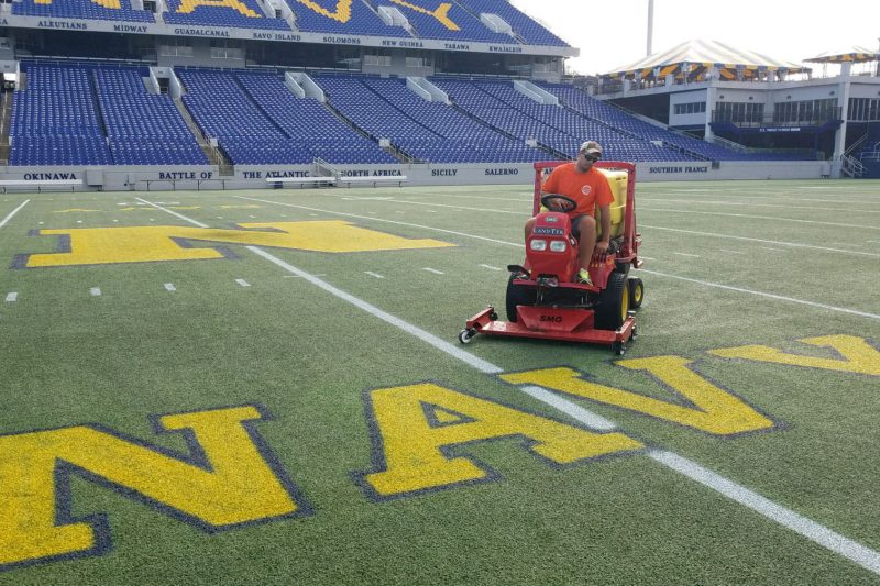 synthetic turf field grooming